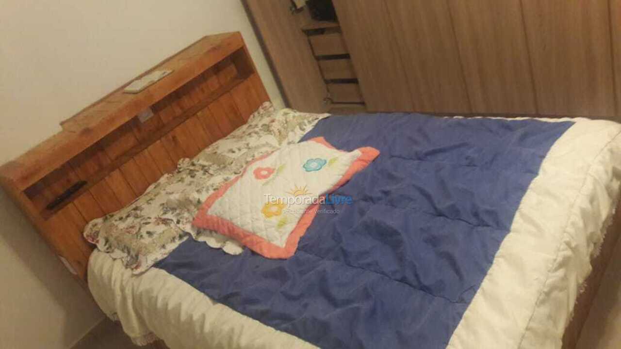 Apartamento para aluguel de temporada em Praia Grande (Guilhermina)