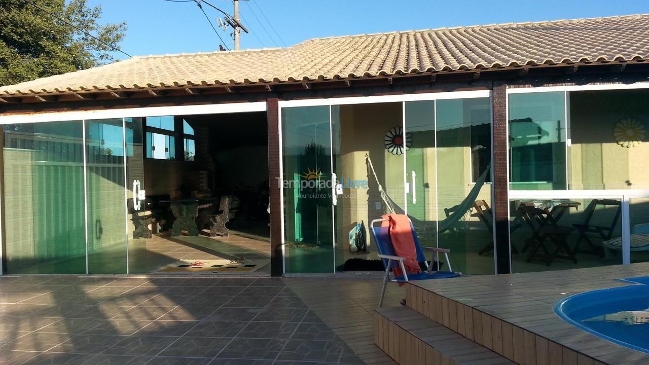 Casa para aluguel de temporada em Arraial do Cabo (Parque da Garças)