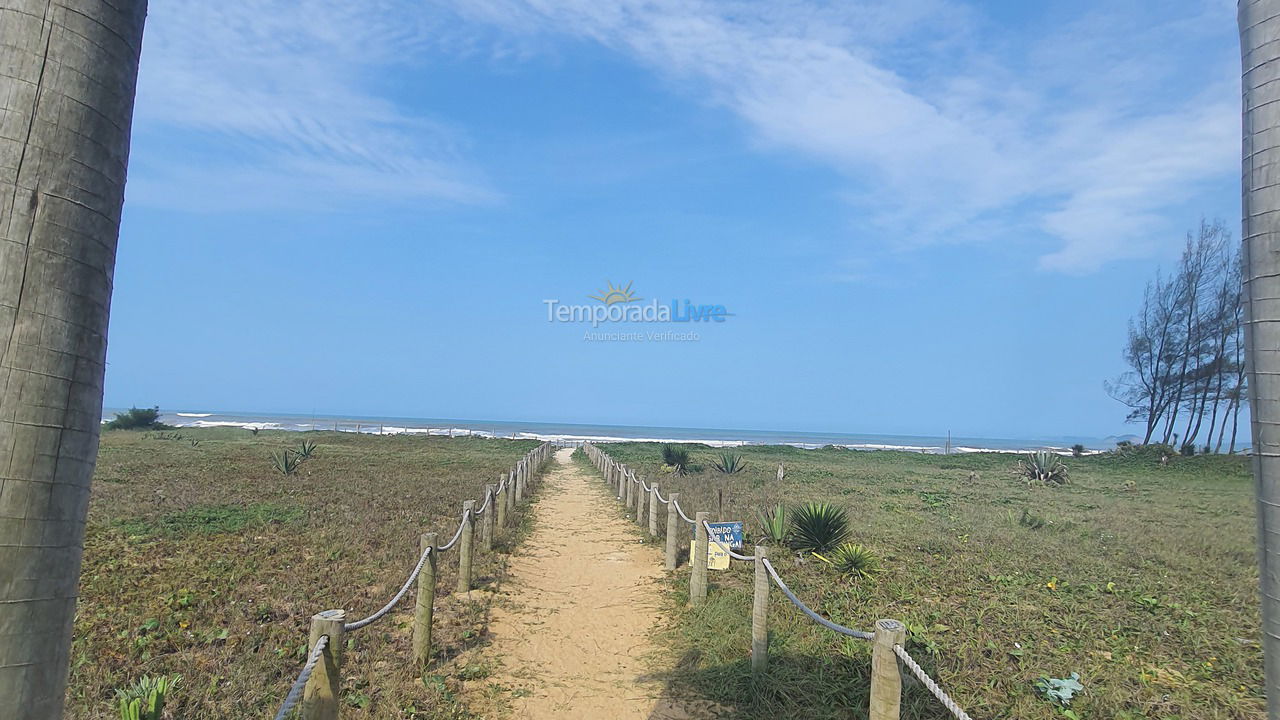 Casa para alquiler de vacaciones em Cabo Frio (Unamar)