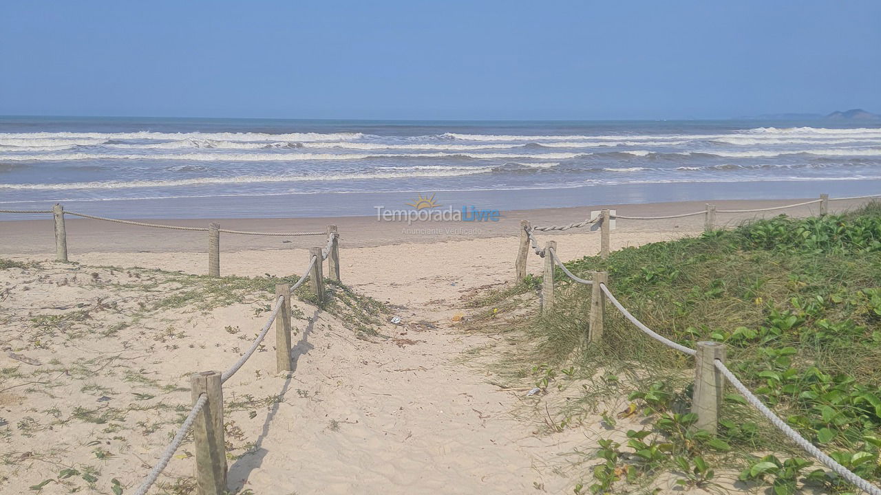 Casa para alquiler de vacaciones em Cabo Frio (Unamar)