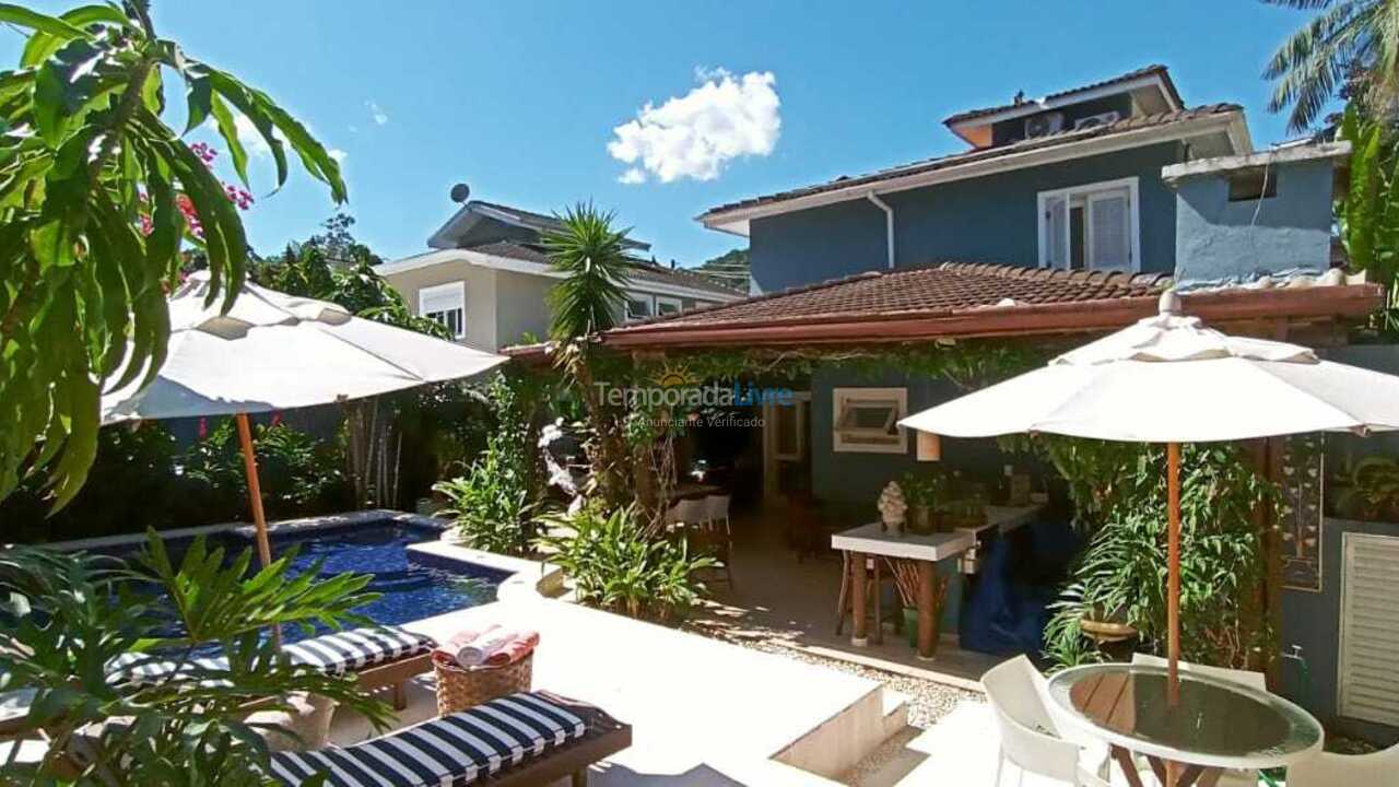 House for vacation rental in São Sebastião (Praia da Baleia)