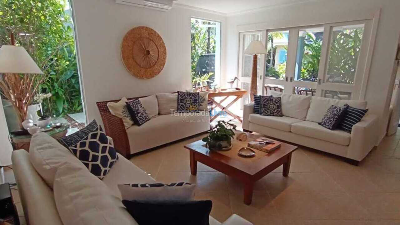 House for vacation rental in São Sebastião (Praia da Baleia)