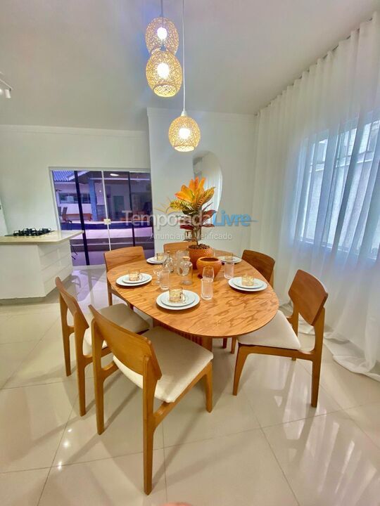 House for vacation rental in Bertioga (Condominio Morada da Praia)