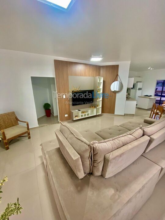 Casa para alquiler de vacaciones em Bertioga (Condominio Morada da Praia)