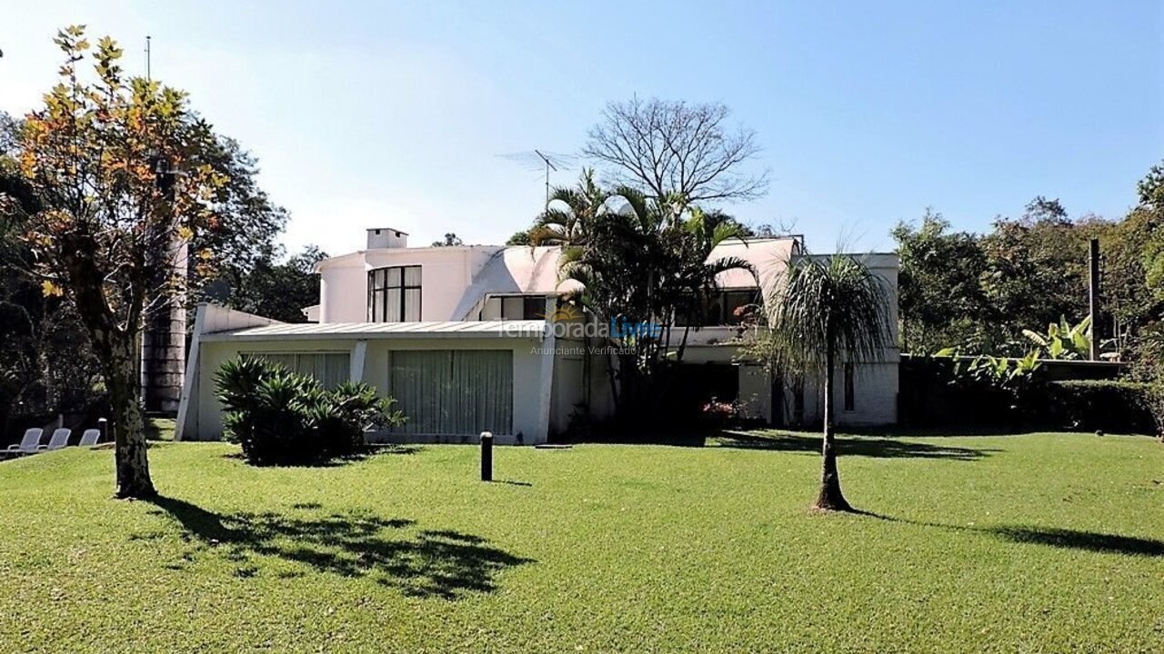 Casa para aluguel de temporada em Carapicuíba (Jardim Colonial)