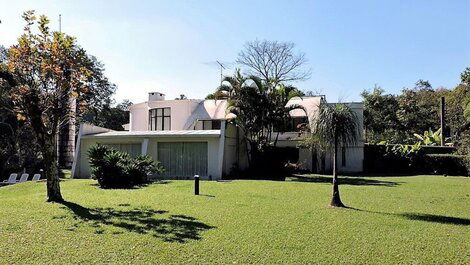 Casa para alugar em Carapicuíba - Jardim Colonial