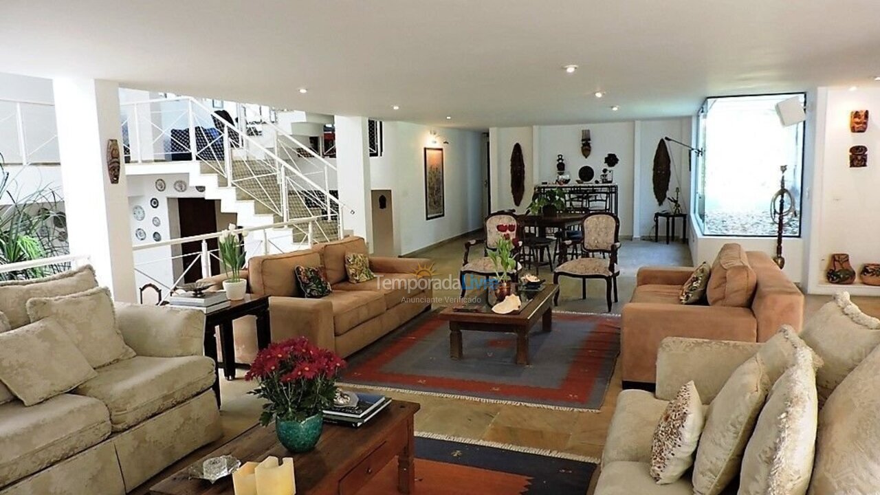 House for vacation rental in Carapicuíba (Jardim Colonial)