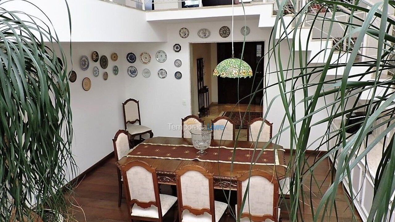 House for vacation rental in Carapicuíba (Jardim Colonial)