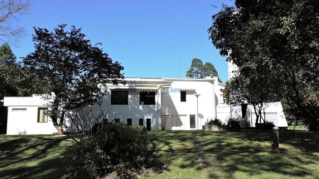 Casa para aluguel de temporada em Carapicuíba (Jardim Colonial)