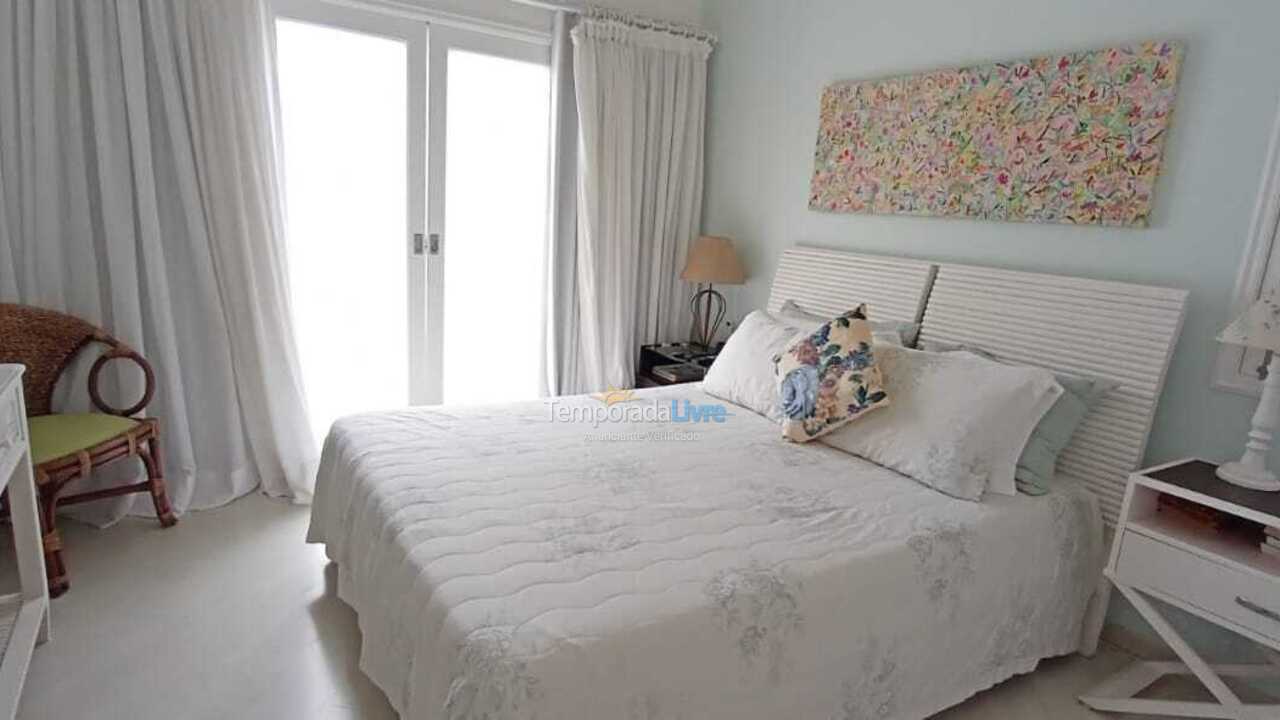 House for vacation rental in São Sebastião (Praia da Baleia)