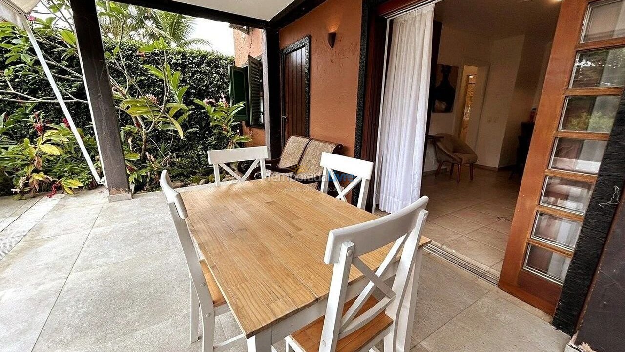 Apartamento para alquiler de vacaciones em São Sebastião (Praia da Baleia)