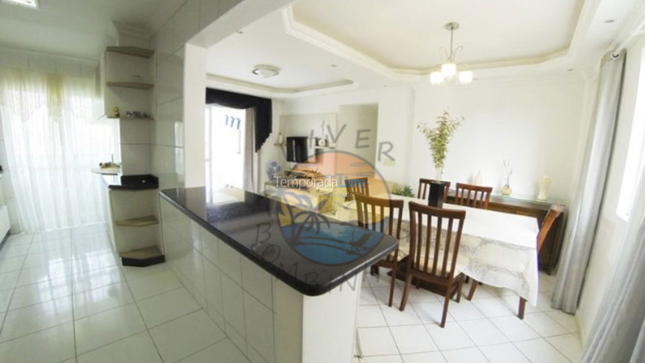 Apartment for vacation rental in Bombinhas (Praia de Bombas)