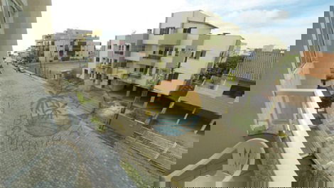 APARTMENT IN THE CENTER OF THE BEACH - CLOSE TO THE BEACH AND GENERAL SHOPPING