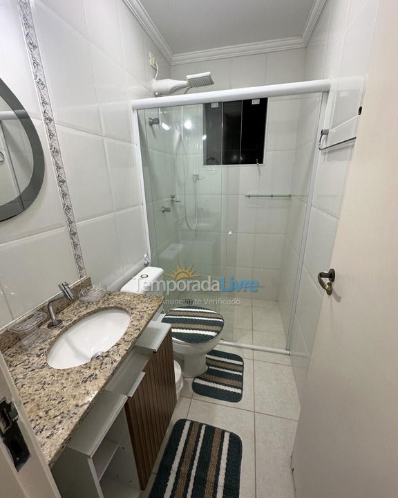 Apartamento para aluguel de temporada em Ubatuba (Praia Enseada)