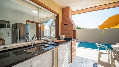 Private pool/ 200M from the beach