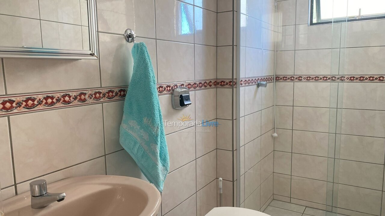 Apartamento para alquiler de vacaciones em Itapema (Meia Praia)