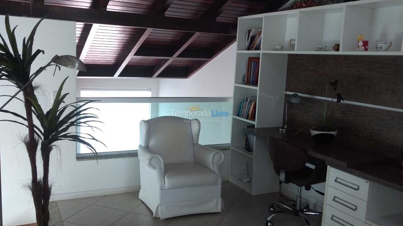 House for vacation rental in Bombinhas (Canto Grande)