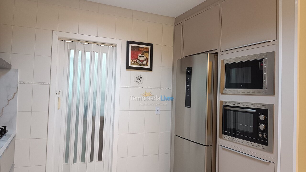 Apartamento para alquiler de vacaciones em Itapema (Meia Praia)