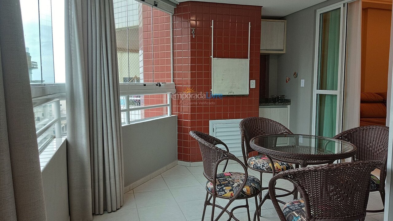 Apartamento para aluguel de temporada em Itapema (Meia Praia)