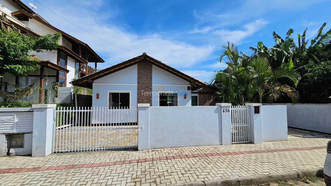 Casa para alquiler de vacaciones em Bombinhas (Mariscal)