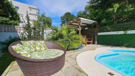 House with Pool in Mariscal