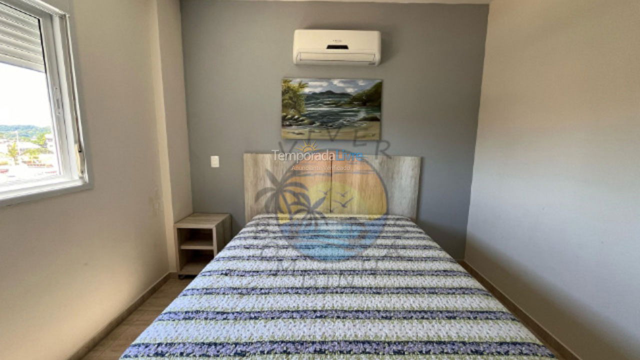 Apartamento para alquiler de vacaciones em Bombinhas (Praia de Bombas)