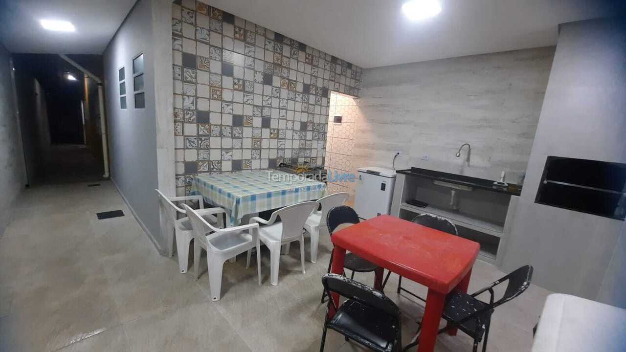 House for vacation rental in Praia Grande (Balneário Maracanã)