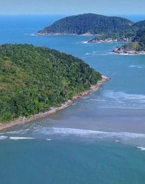 Apto para locação na Praia da Enseada Guarujá