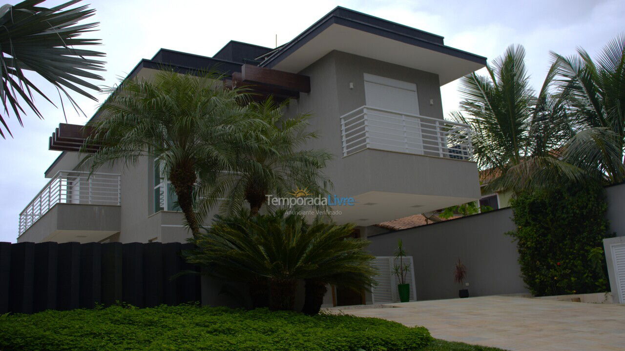 Casa para alquiler de vacaciones em Bertioga (Riviera de São Lourenço)