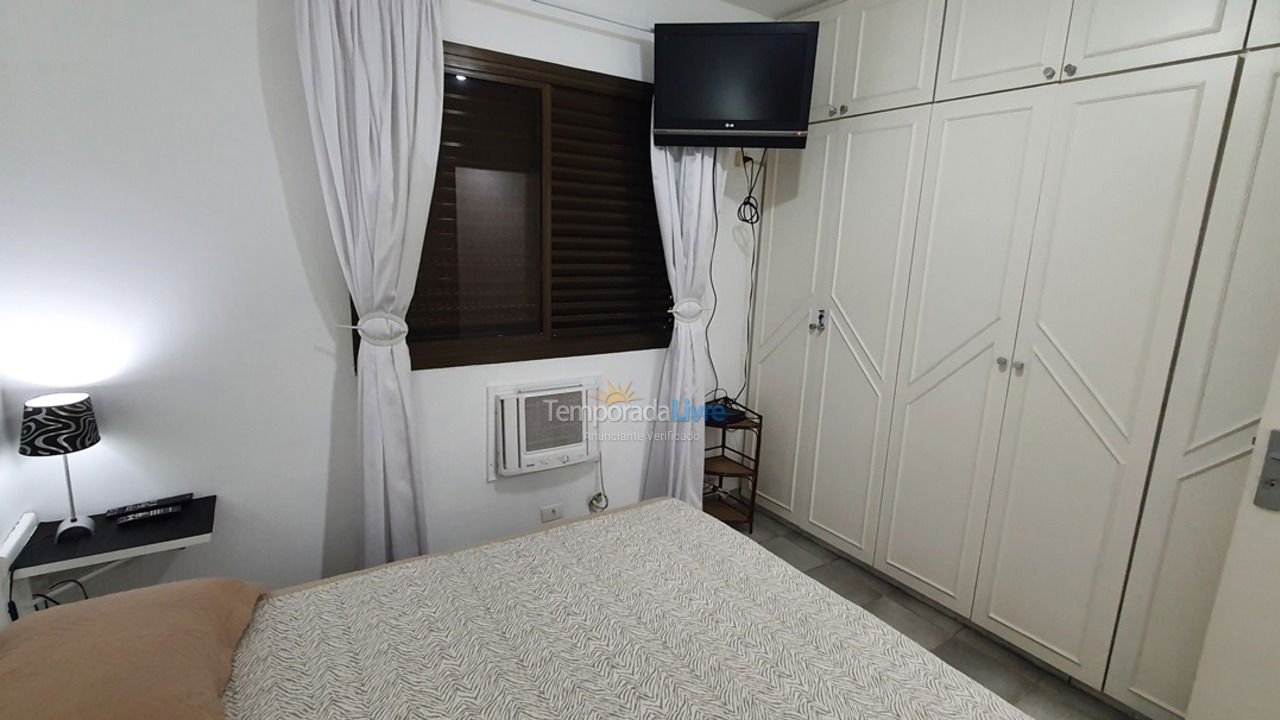 Apartamento para aluguel de temporada em Guarujá (Pitangueiras)