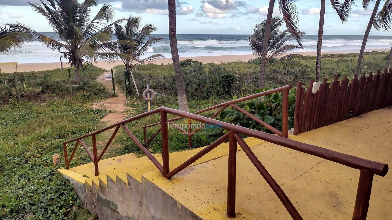 Casa para aluguel de temporada em Camaçari (Guarajuba Barra do Jacuipe)