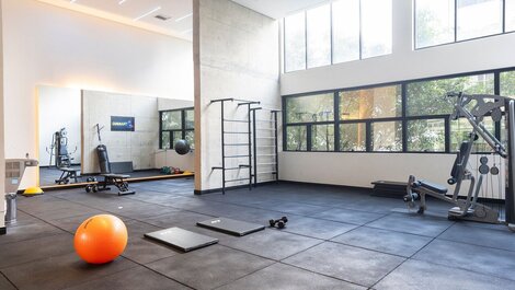 Estudio con aire acondicionado, balcón y gimnasio en Bela Vista