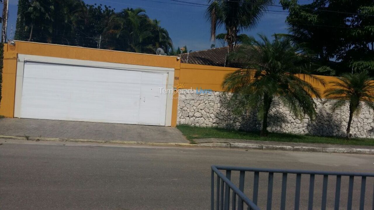 Casa para aluguel de temporada em Guarujá (Enseada)