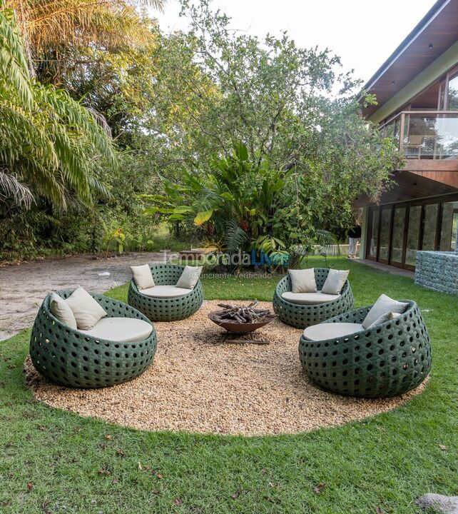 Casa para aluguel de temporada em Mata de São João (Praia do Forte)