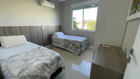 Apartamento na Praia de Mariscal