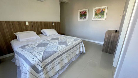 Apartamento na Praia de Mariscal