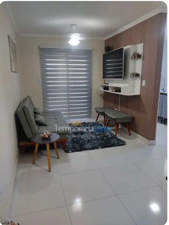 Apartamento para aluguel de temporada em Praia Grande (Praia do Caiçara)