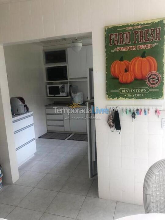 Casa para aluguel de temporada em Florianopolis (Canasvieiras)