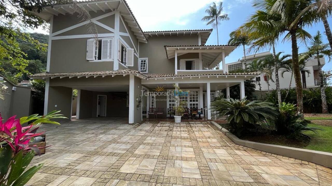 Casa para alquiler de vacaciones em São Sebastião (Juquehy)