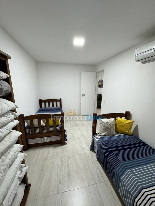 Apartamento para aluguel de temporada em Arraial do Cabo (Praia dos Anjos)