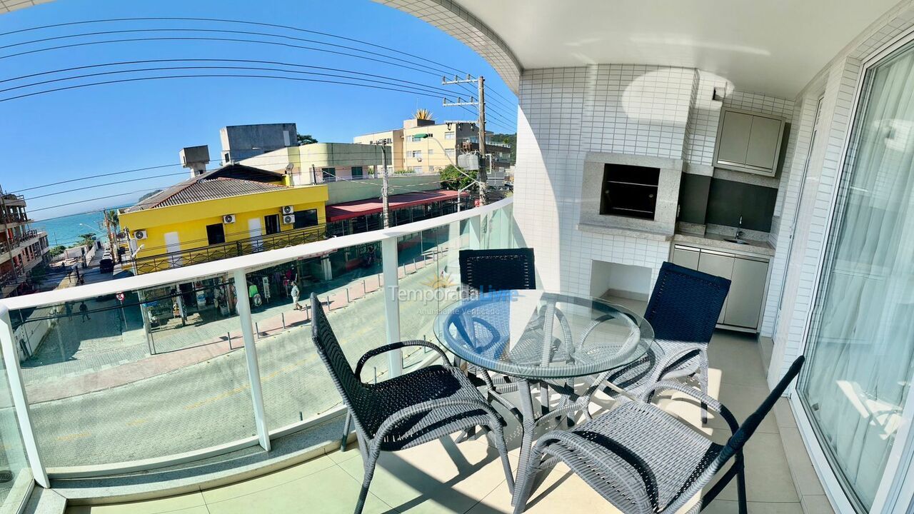 Apartment for vacation rental in Bombinhas (Praia de Bombinhas)