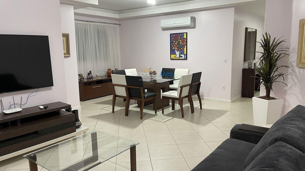 Apartment for vacation rental in Itapema (Meia Praia)