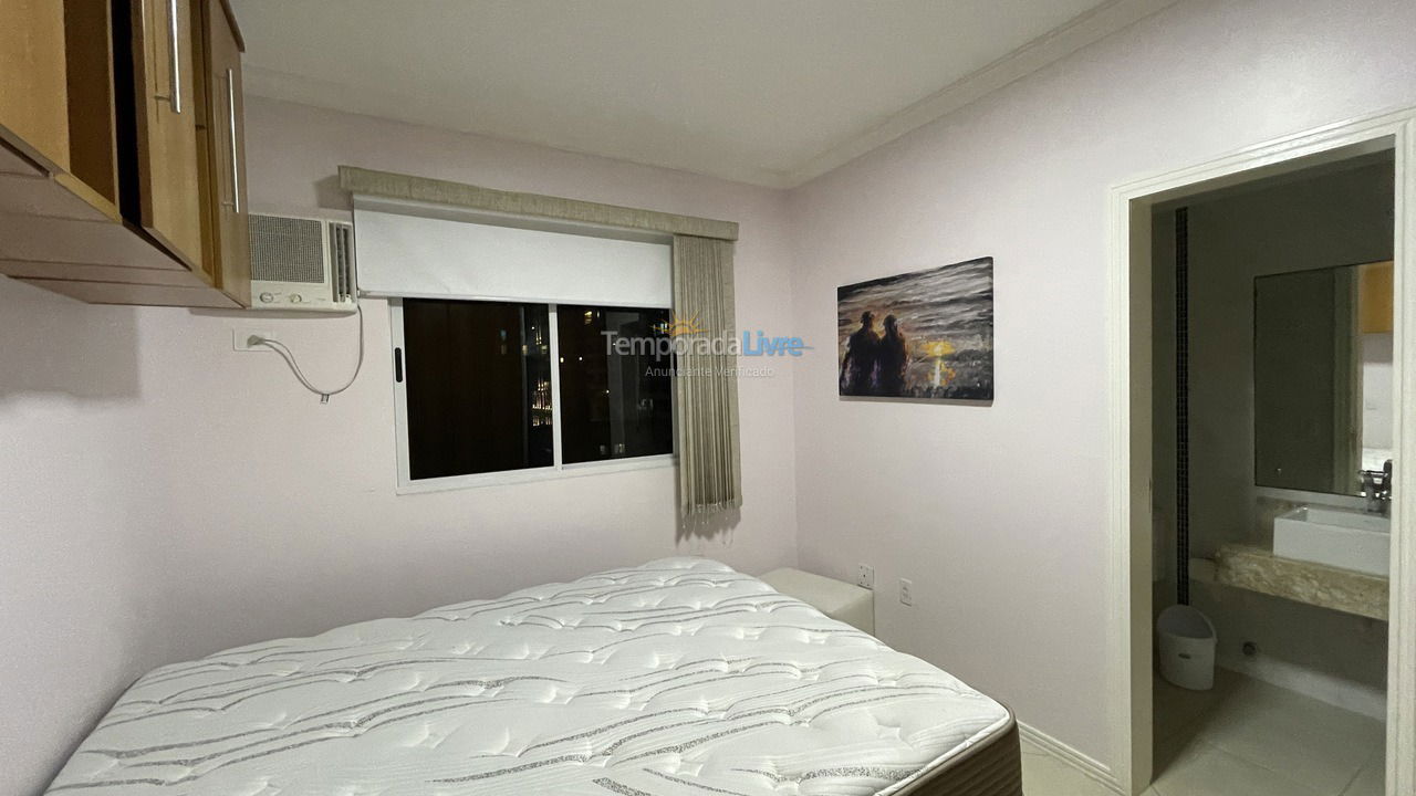 Apartamento para aluguel de temporada em Itapema (Meia Praia)