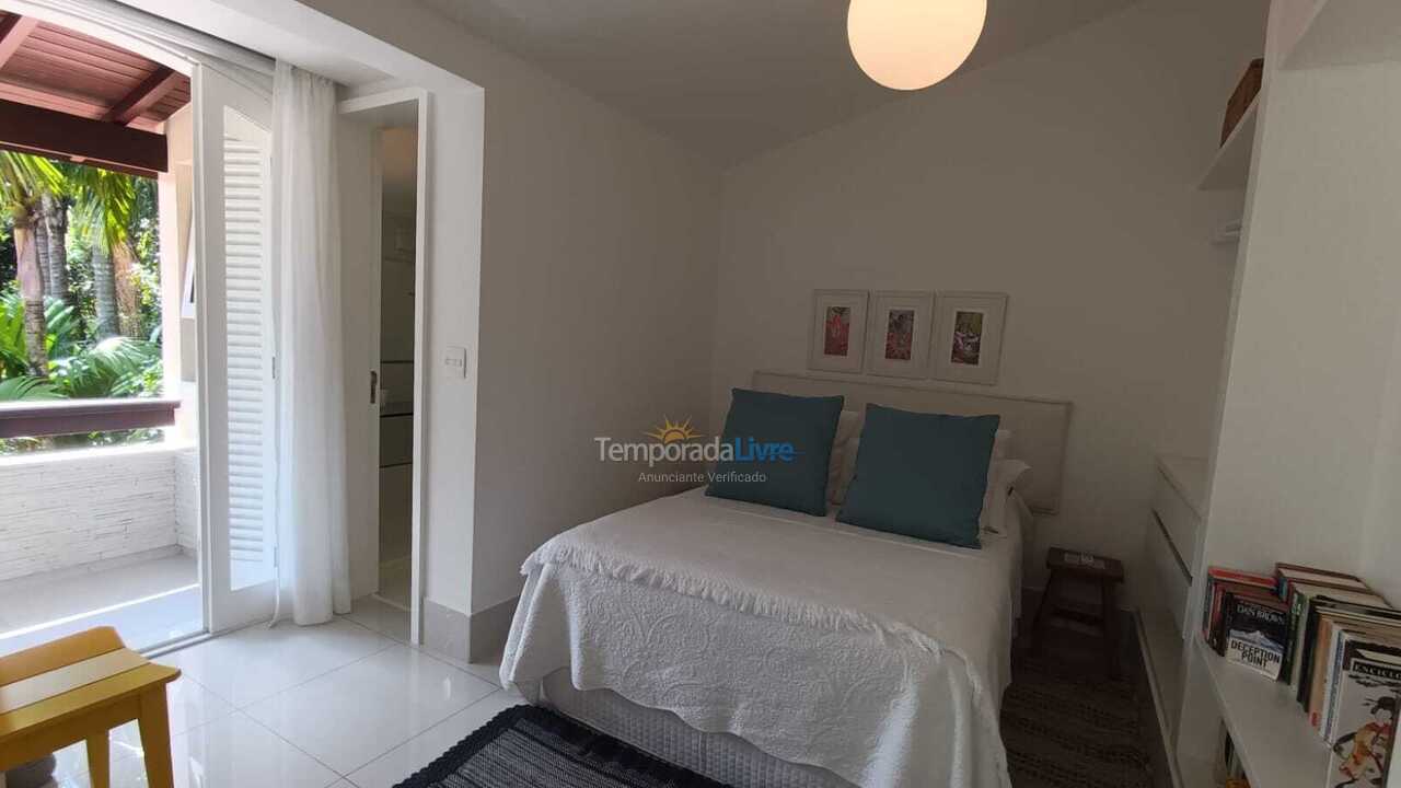 House for vacation rental in São Sebastião (Praia da Baleia)