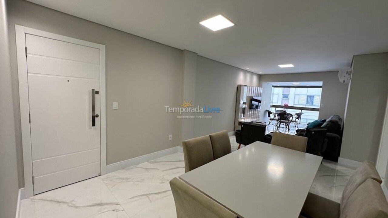 Apartamento para aluguel de temporada em Itapema (Meia Praia)