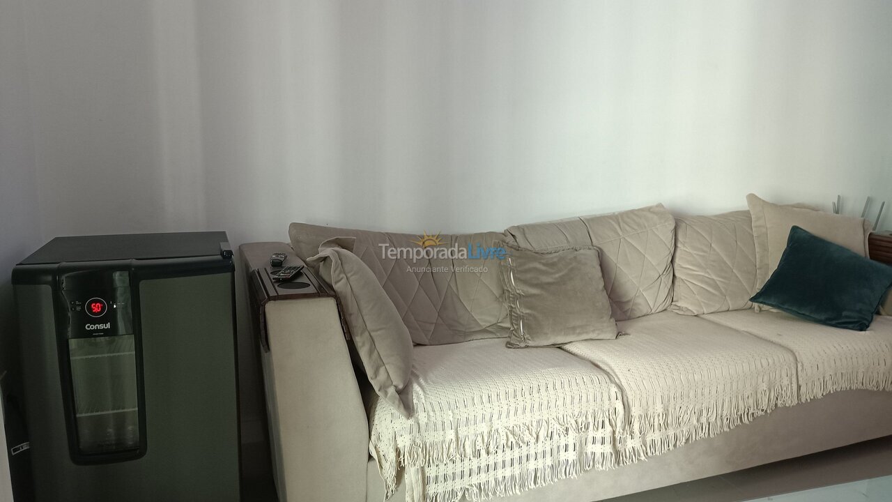 Apartamento para aluguel de temporada em Itapema (Meia Praia)