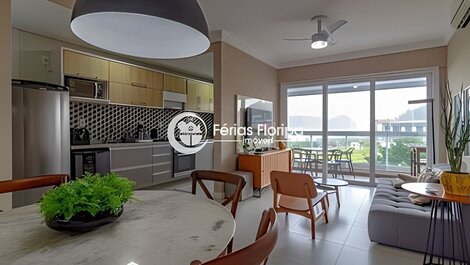 Stunning sea view from this beautiful apartment at Island Resort