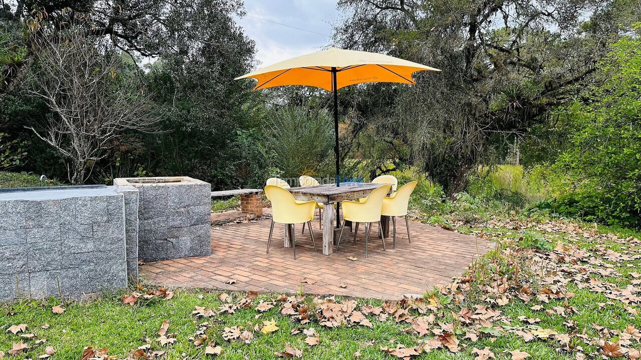 Casa para alquiler de vacaciones em Campos do Jordão (Descansopolis)