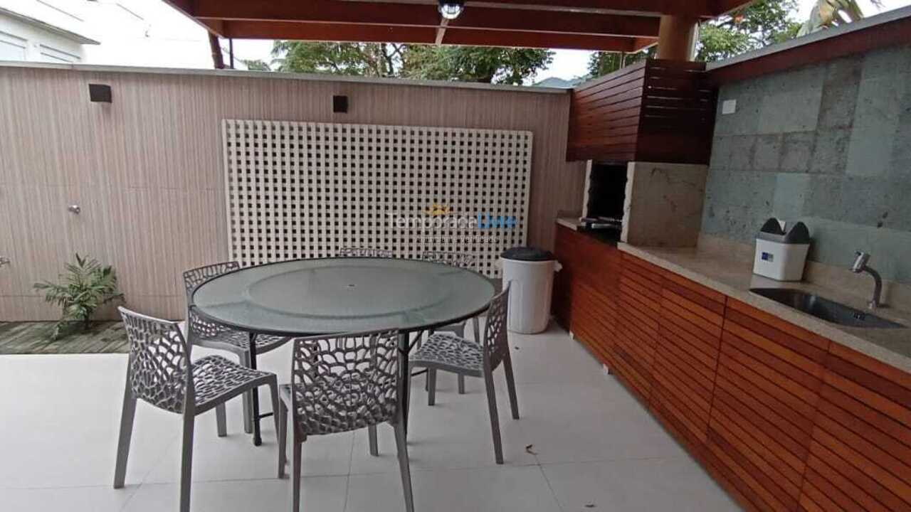 Casa para alquiler de vacaciones em São Sebastião (Juquehy)