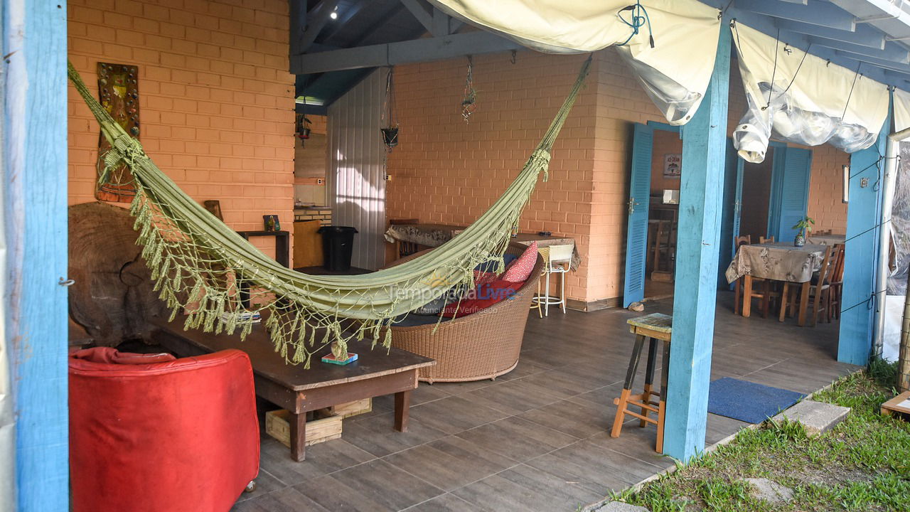 Casa para aluguel de temporada em Garopaba (Praia da Ferrugem)